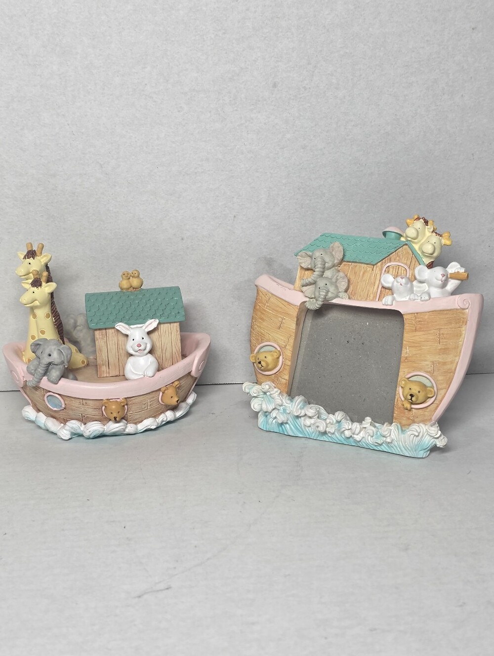 Noah's Ark Photo- Picture Frame & Piggie Bank Plastic Resin Baby Nursery Decor